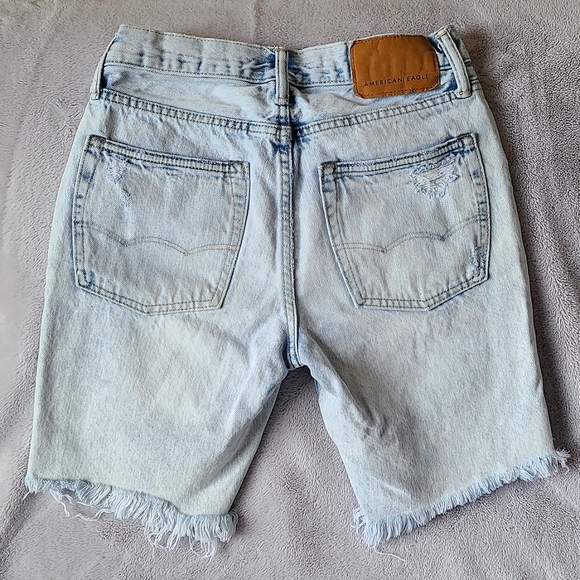American Eagle Mens Destroyed Denim Shorts, Light Wash, Size 26 - Picture 2 of 6